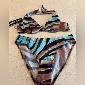 Magisterial Magis Blue and Brown Fabric M